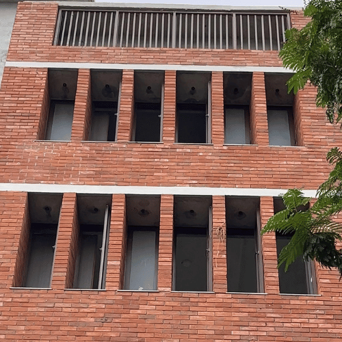 best aluminium windows installation and glass glazing service provider company in ahmedabad, gujarat.